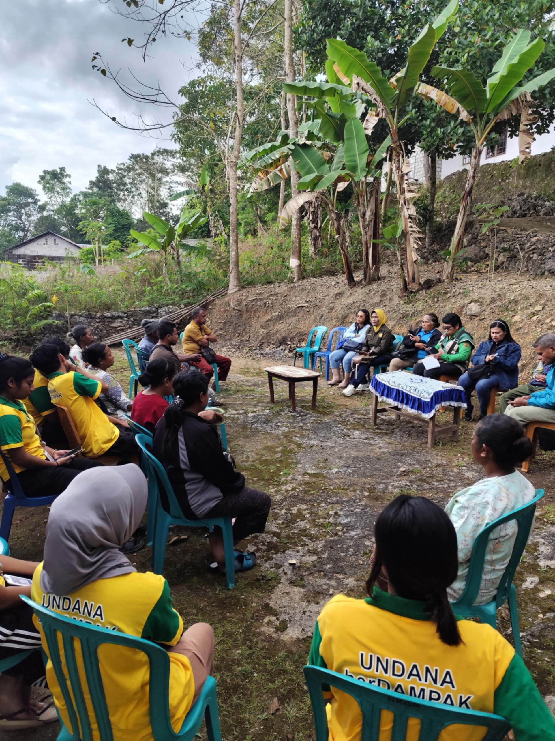 Pembentukan Kelompok Tani Di Desa Persiapan Oenali photo